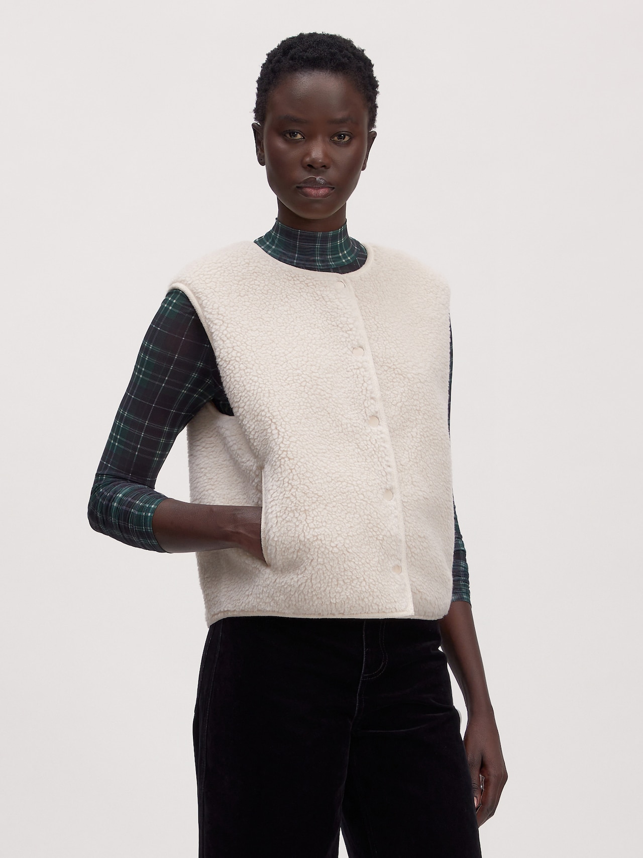 EDITED Gilet 'Harlow' crema