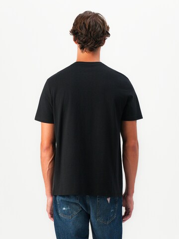 Maglietta di GUESS in nero
