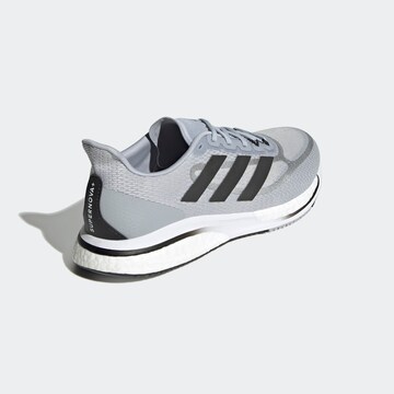 Scarpa da corsa 'SUPERNOVA + M' di ADIDAS SPORTSWEAR in grigio