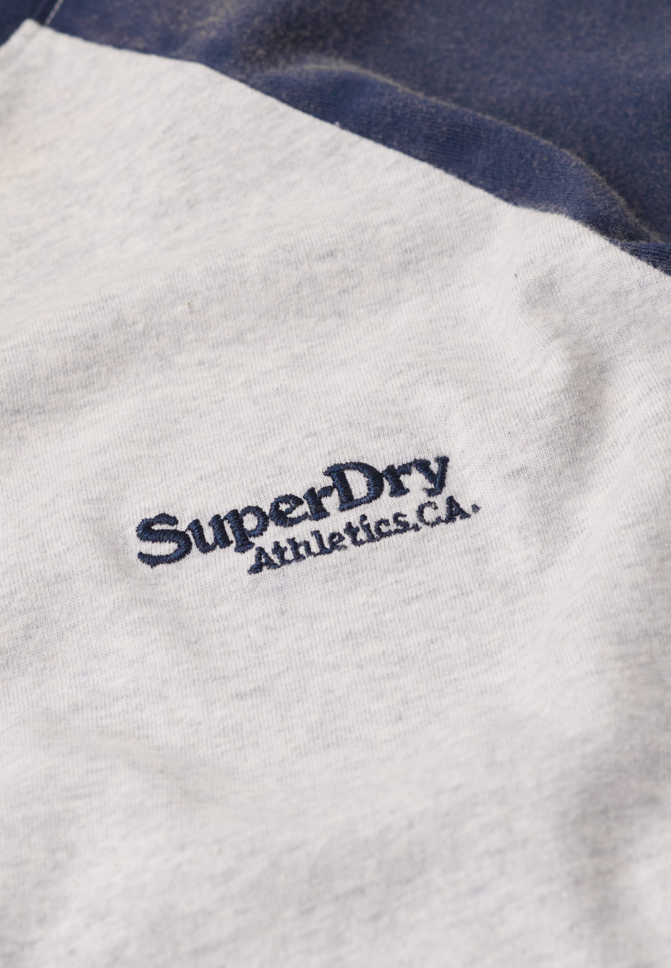 T-shirt 'Essential' Superdry & Co en bleu