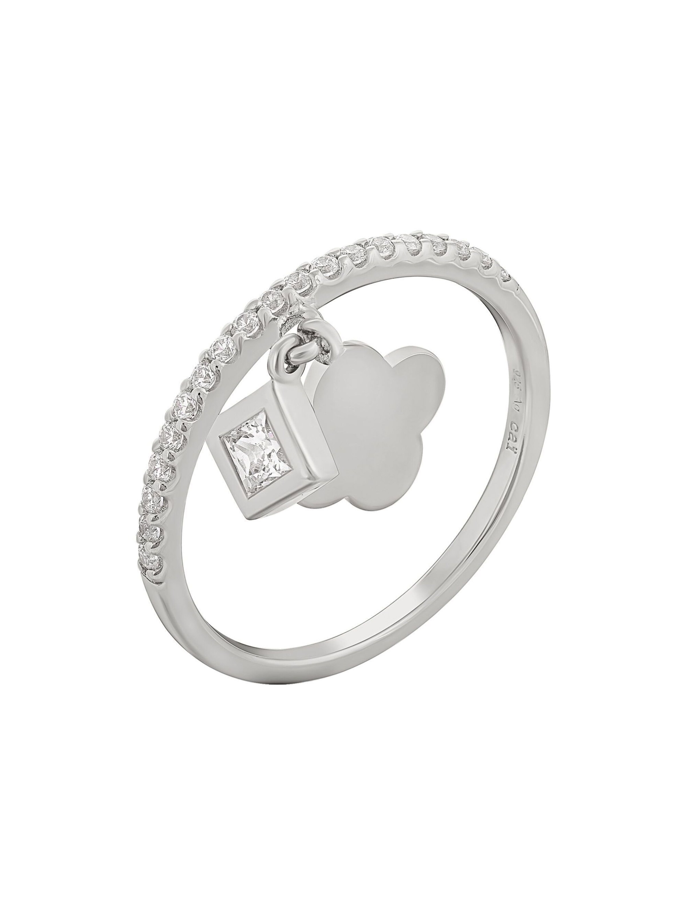 Bague caï en blanc
