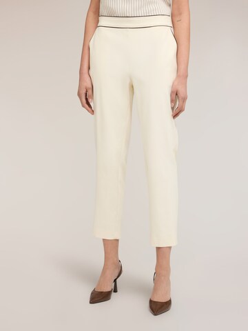MOTIVI - regular Pantalón en blanco: frente