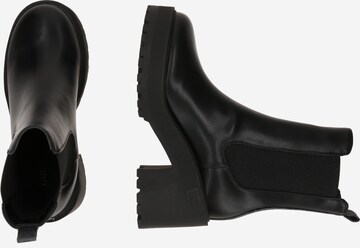 GUESS Chelsea Boots 'LUCAH2' in Schwarz