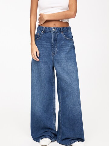 Wide leg Jeans di Pull&Bear in blu: frontale