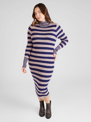 Vero Moda Curve Úpletové šaty 'MAXINE' – modrá: přední strana