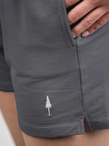 NIKIN Loosefit Broek in Grijs