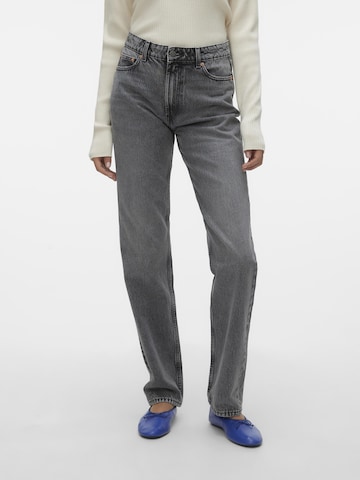 regular Jeans 'HAILEY' di VERO MODA in grigio: frontale
