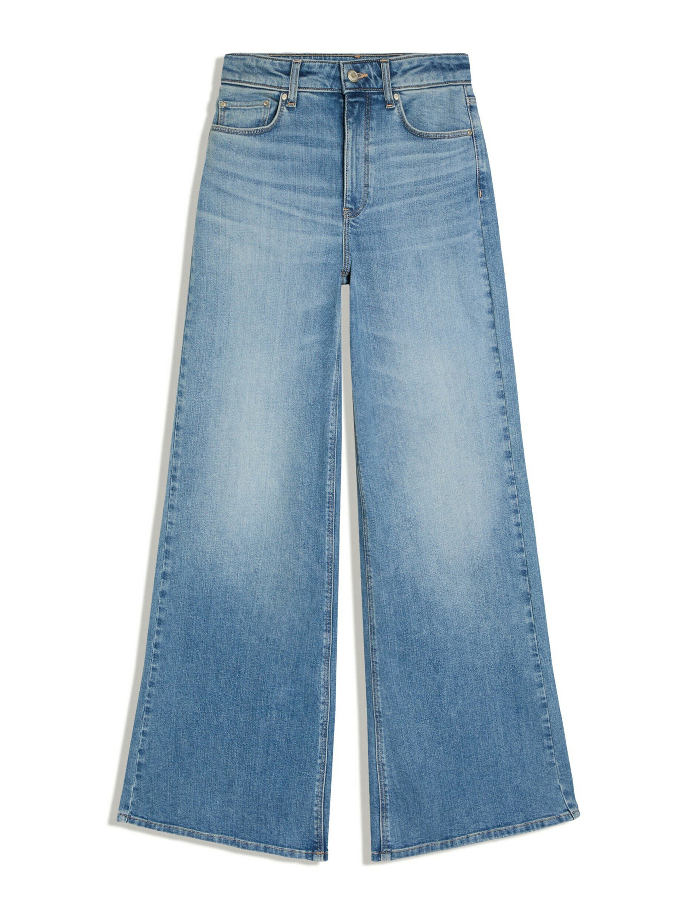 Bershka Jeans in Blue: front