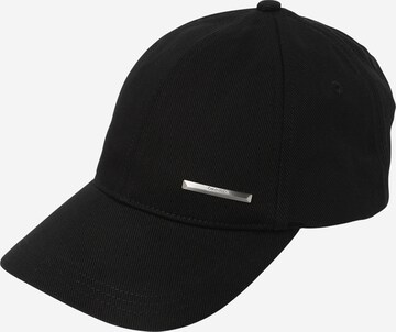 Calvin Klein Cap 'PYRAMID PLAQUE' in Schwarz: predná strana