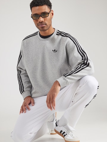 ADIDAS ORIGINALSSweater majica - siva boja: prednji dio