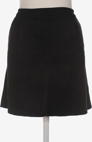 Neo Noir Skirt in M in Black: front