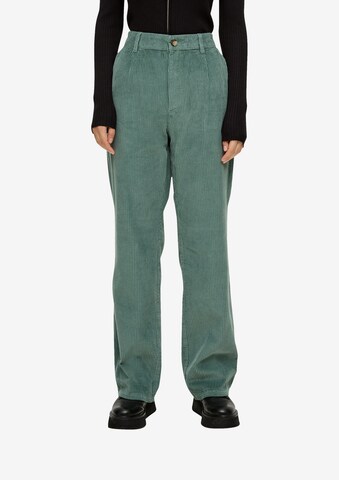 regular Pantaloni con pieghe di QS in verde: frontale