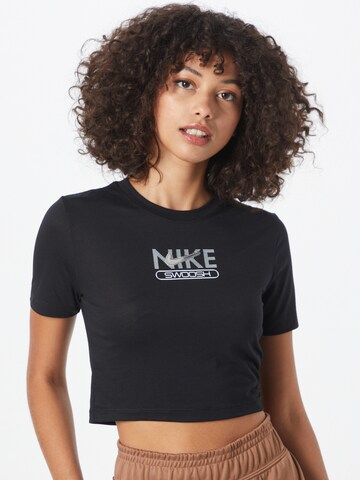 Nike Sportswear - Camiseta en negro: frente