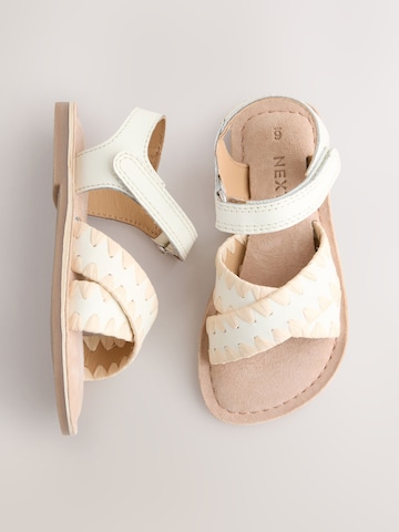 Next Босоножки в Белый