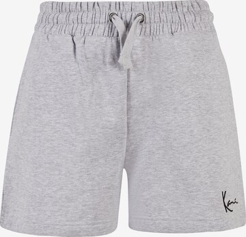 Regular Pantalon Karl Kani en gris : devant