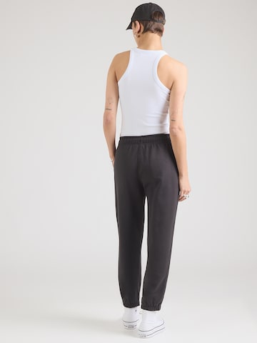 Effilé Pantalon 'V-NEW' GAP en noir : derrière
