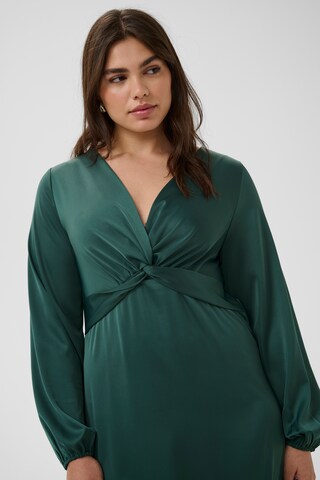 Robe 'Jamie ' KAFFE CURVE en vert