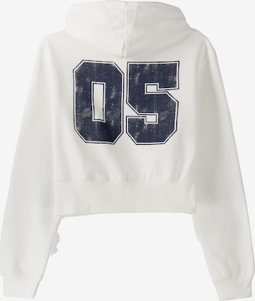 Bershka Sweatjacke in Weiß