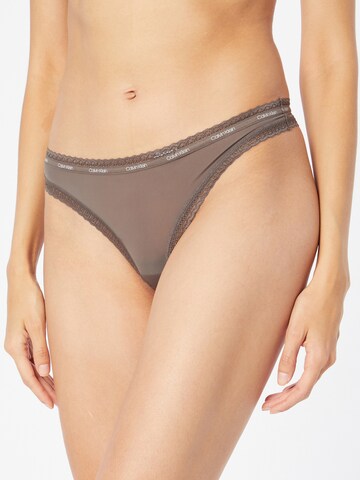 Calvin Klein Underwear String in Green: front