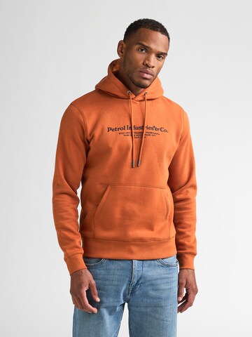 Petrol Industries Sweatshirt in Oranje: voorkant