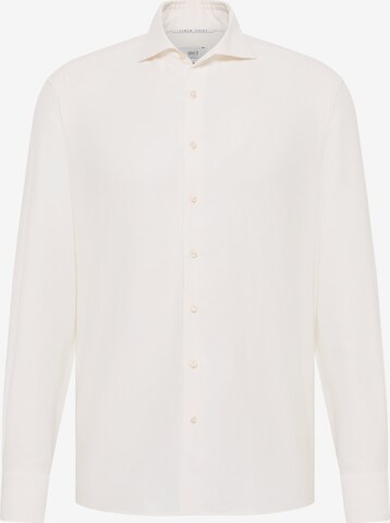 ETERNA Button Up Shirt in White: front