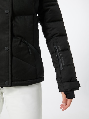 Superdry Snow Outdoorová bunda 'Luxe' – černá