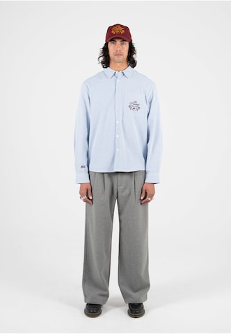 Fit confort Chemise 'Club Dress' Prohibited en bleu