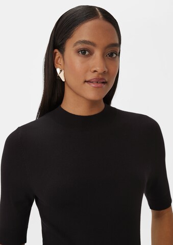 Pullover di COMMA in nero