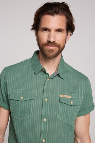 CAMP DAVID Regular fit Button Up Shirt in Green