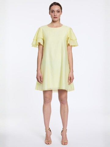 Robe Ana Alcazar en jaune