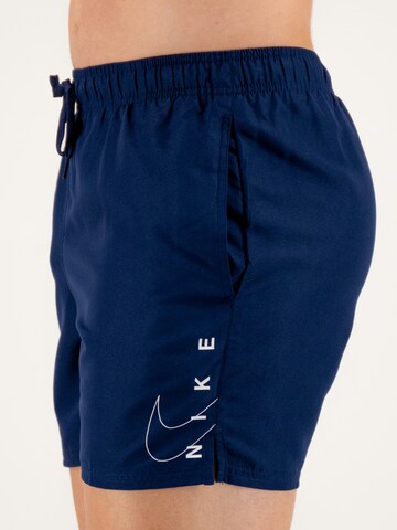 Pantaloncini sportivi da bagno di Nike Swim in blu