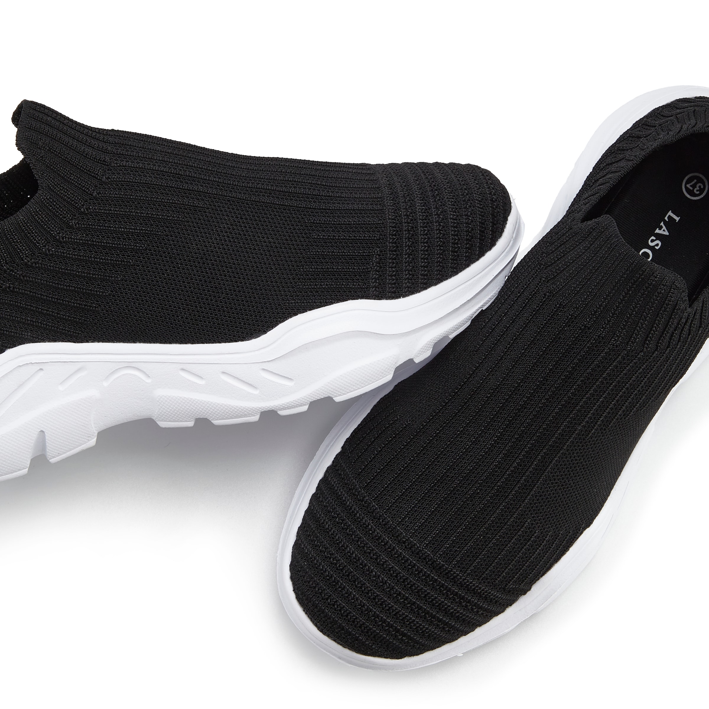 LASCANA Slip-Ons in Black