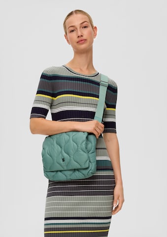 s.Oliver Shoulder Bag in Green: front