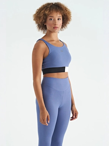 Haut de sport 'Aktive Oberteile' Tommy Life en mélange de couleurs