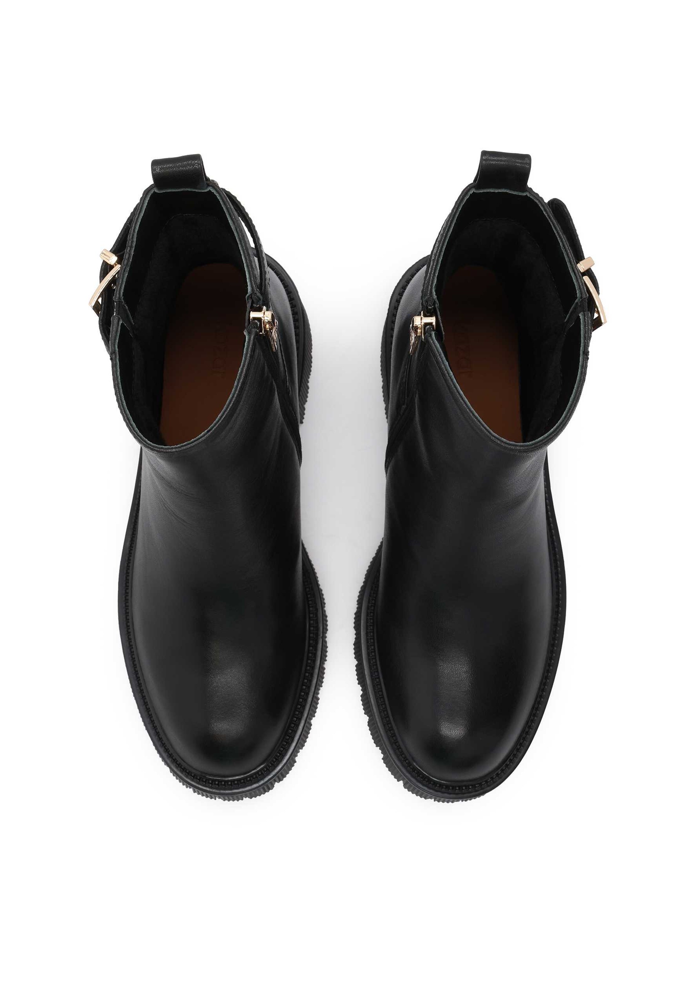 Kazar Kozačky – černá