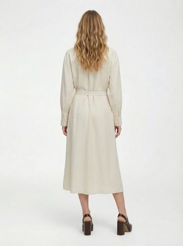 KAVAZI Платье в Бежевый