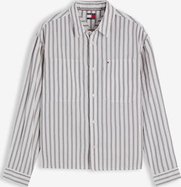 Tommy Jeans Regular fit Button Up Shirt in White: front