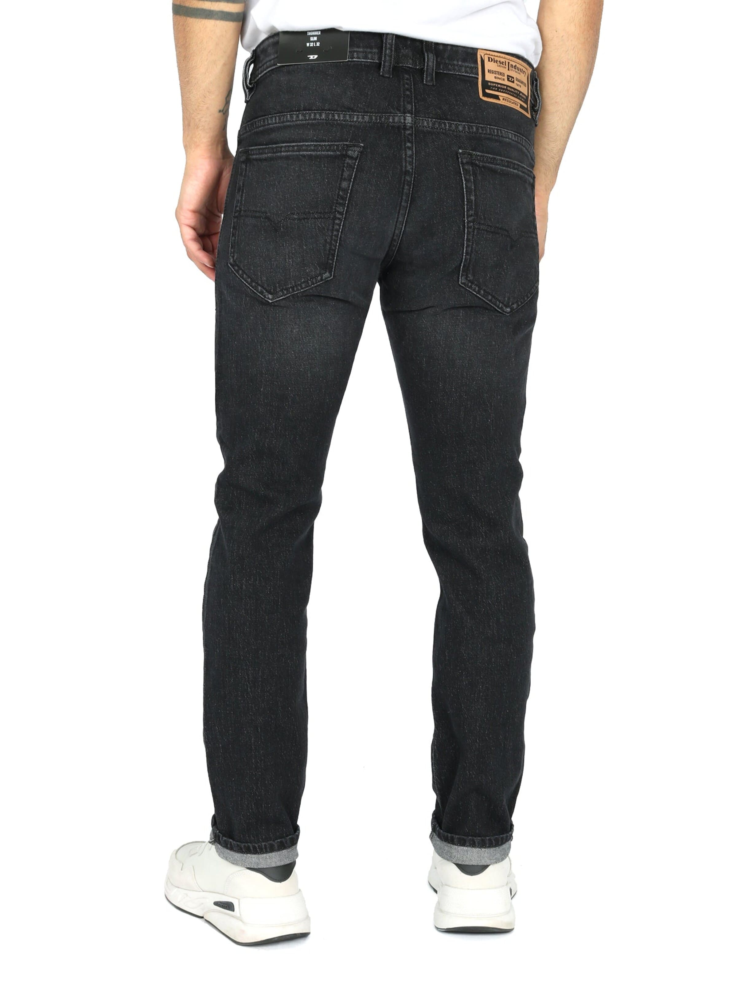 DIESELSlimfit Traperice 'THOMMER-R R9H20' - crna boja