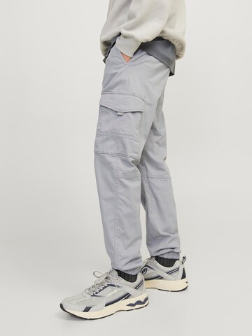 Tapered Pantaloni cargo 'Paul Flake' di JACK & JONES in grigio