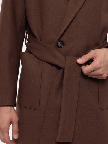 Antioch Winter coat in Brown