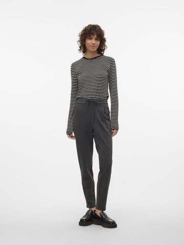 VERO MODA Loose fit Pleat-Front Pants 'EVA' in Grey