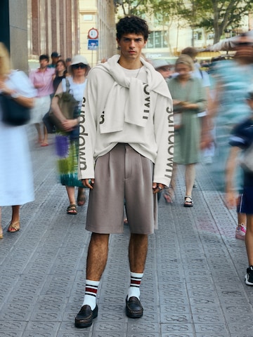 Felpa di Bershka in bianco