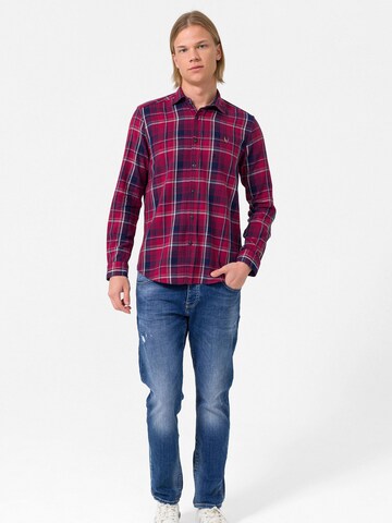 By Diess Collection - Regular Fit Camisa em vermelho