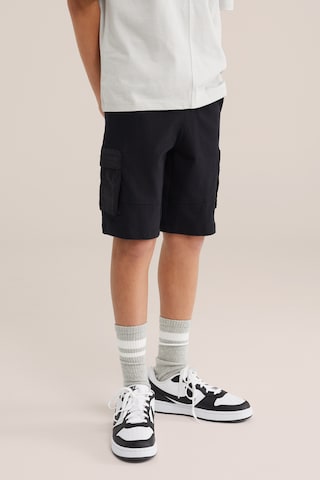 WE Fashion Normální Kalhoty – černá: přední strana