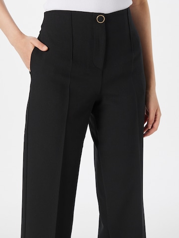 Regular Pantalon à plis Oasis en noir