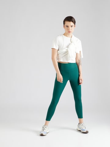 Skinny Pantalon de sport Girlfriend Collective en vert