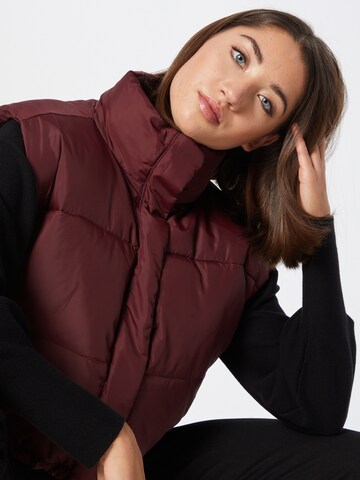 Gilet di WEEKDAY in rosso