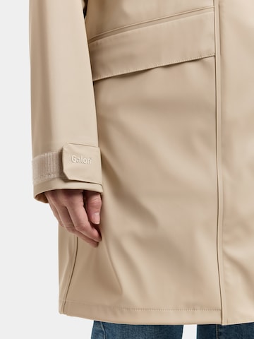 Didriksons Raincoat 'Elly' in Beige