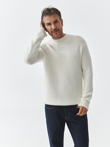 TATUUM Sweater 'Bruno' in White: front