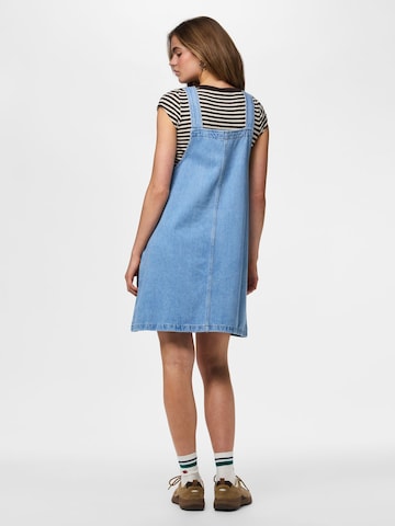 PIECES - Vestido 'PCSky' en azul